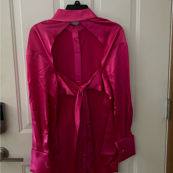 SER.O.YA Mel Button Front Open Back Blouse. Hot Pink NWT small - Picture 2 of 3